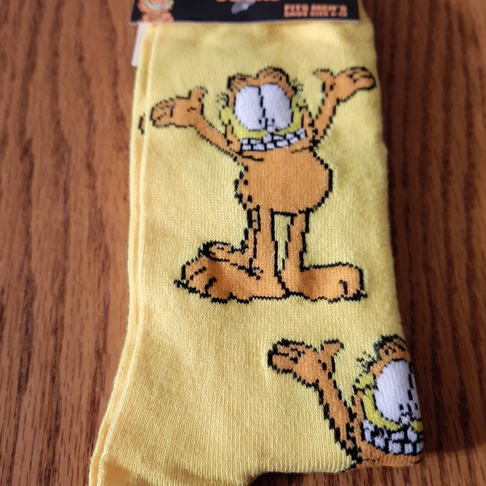 Odd Sox Garfield Yellow Men’s Socks Single Pair NWT Licensed Crew Socks Street